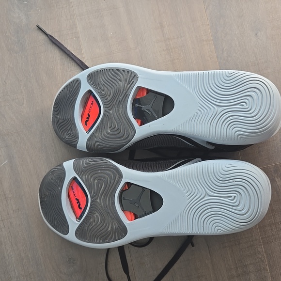 JORDAN TATUM 1 SIZE 10.5US MENS - Picture 5 of 7